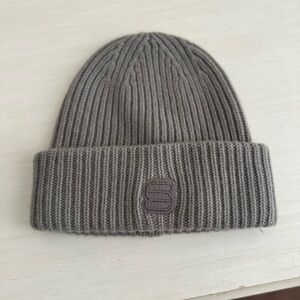 Aritzia Super Puff Rib Tall Cuffed Beanie – Modern Taupe | One Size